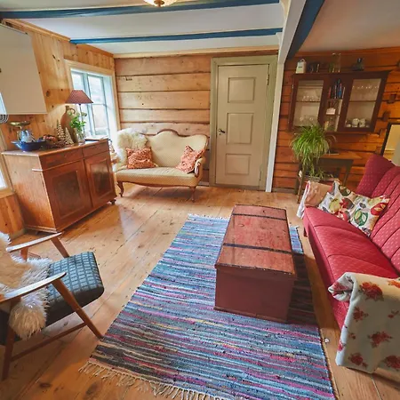 Homestay Overvoll Farm