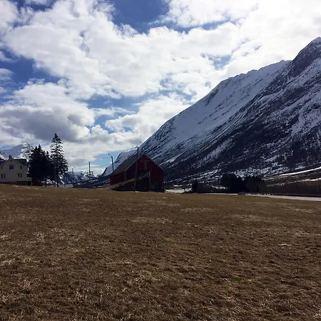 Overvoll Farm Homestay szállás Stranda