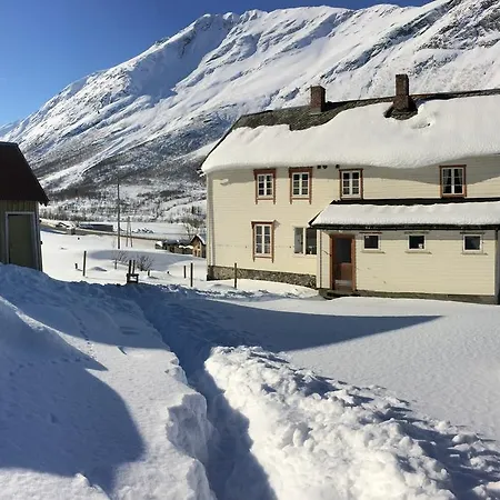 Overvoll Farm Homestay szállás Stranda