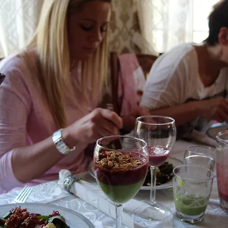 Overvoll Farm Stranda (More og Romsdal)