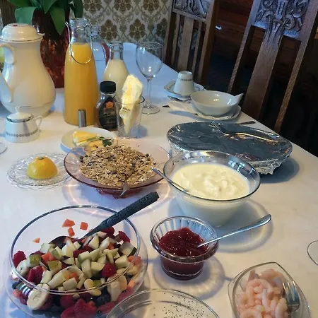 Overvoll Farm *