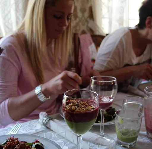 Overvoll Farm Stranda (More og Romsdal)