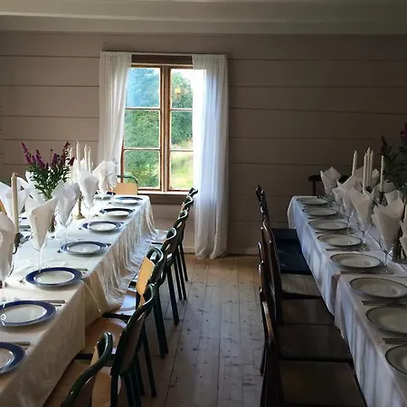 Overvoll Farm * Stranda (More og Romsdal)